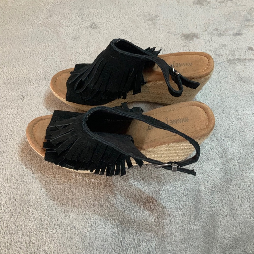 Minnetonka Black Suede Fringe Espadrille Wedge Sandals Womens 8 71311 Boho